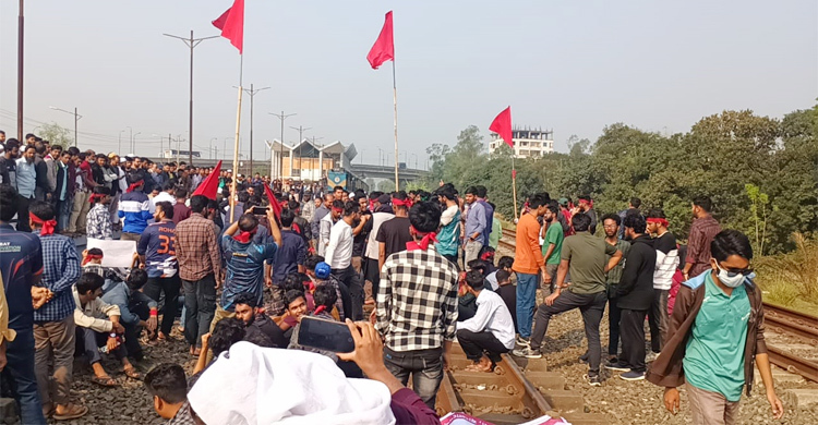 উত্তরবঙ্গের সঙ্গে ঢাকার রেল যোগাযোগ বন্ধ